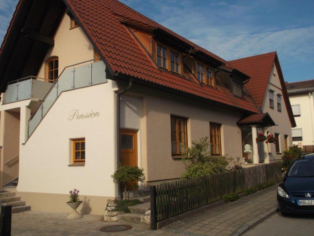 Pension/Fewo E. Tschernach Treuchtlingen Exteriér fotografie